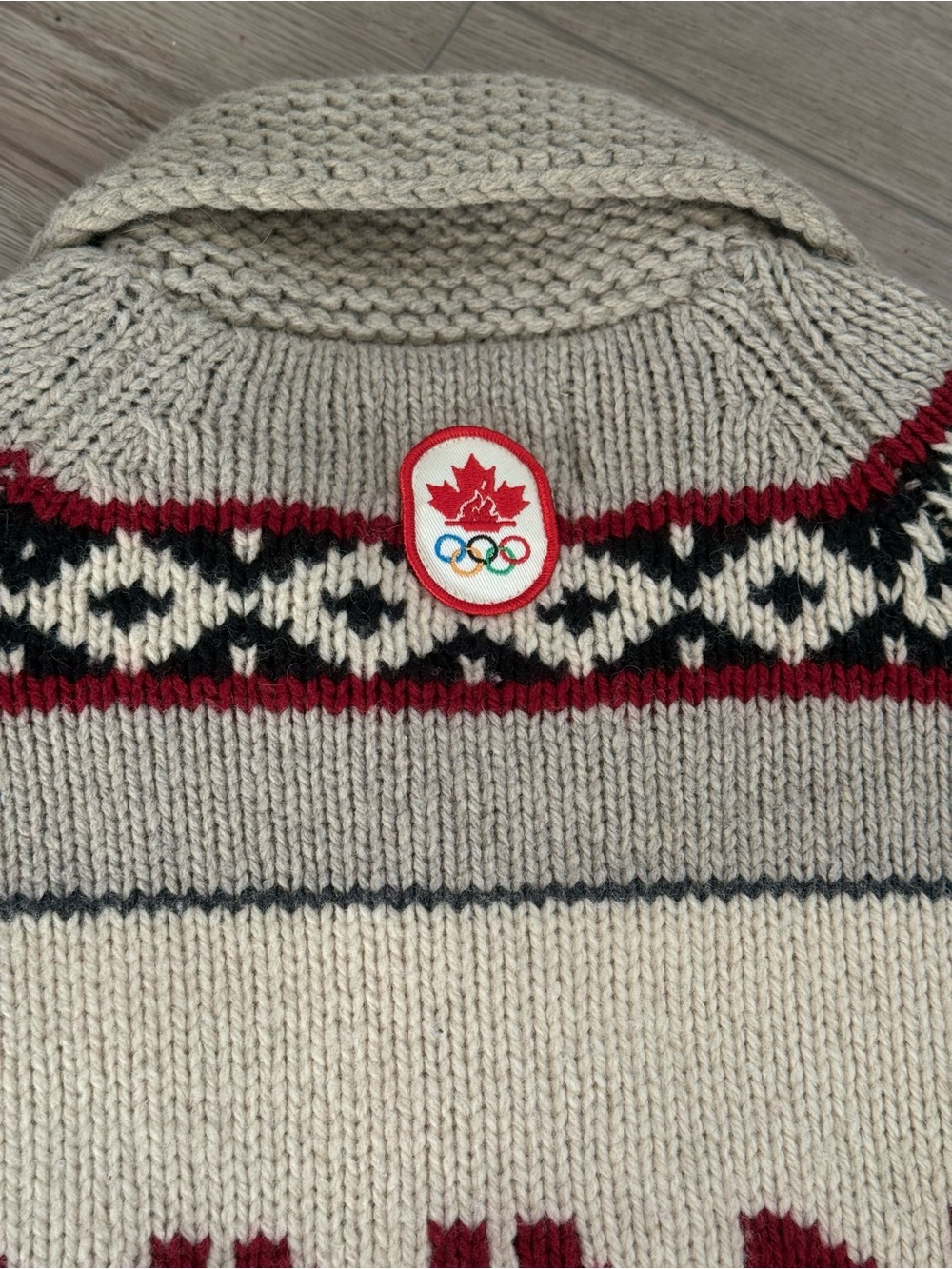 Hudson’s Bay company official Olympic Pattern Sweater Canada 🫎 Moose - Picture 4 of 7